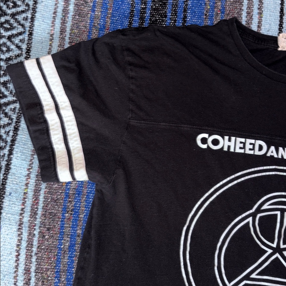 Coheed and Cambria Band Tee Shirt - Picture 5 of 8